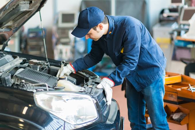 Car mechanic maintenance Moh in Hamilton